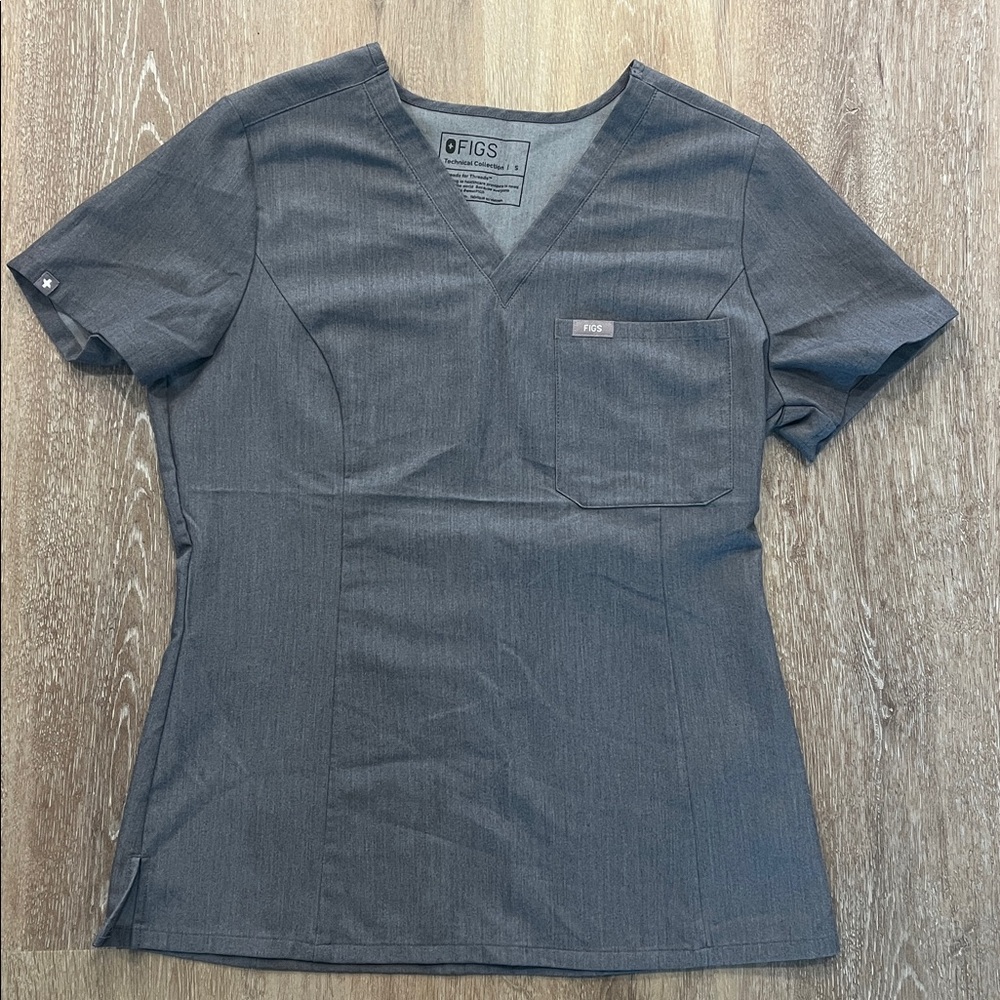 Figs Catarina One-Pocket Scrub Top (Regular/Graphite)